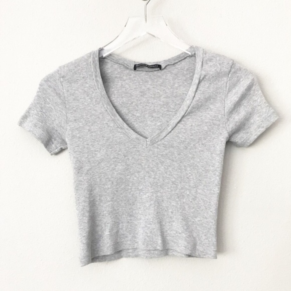 brandy melville cropped grey v neck